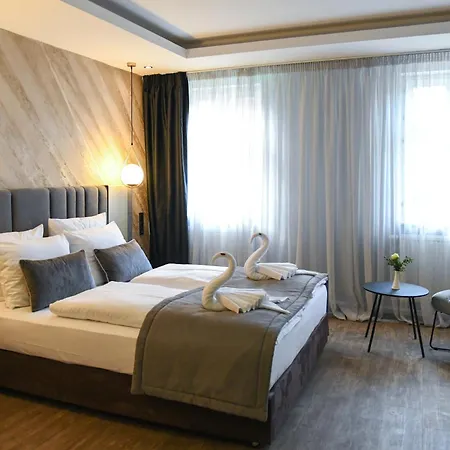 Hotel Zum Weissen Ross Делич Экстерьер фото